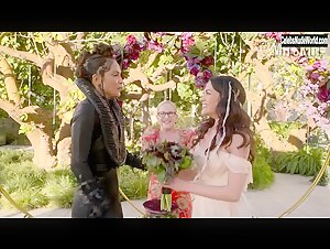 Lesley-Ann Brandt, Inbar Lavi lesbian, Sexy scene in Lucifer (2016-2021) 15