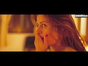 Elise Schaap in Stromboli (2022) 13