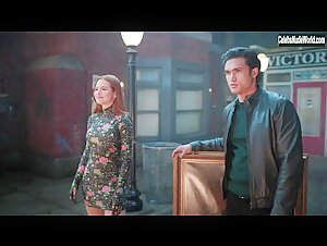 Madelaine Petsch, Lili Reinhart, Camila Mendes in Riverdale s6x21 2