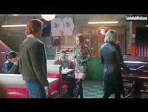 Madelaine Petsch, Lili Reinhart, Camila Mendes in Riverdale s6x21 9