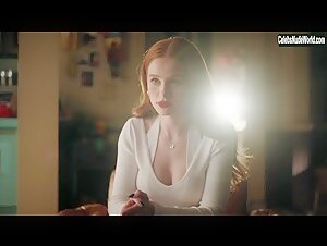 Kiernan Shipka, Madelaine Petsch, Lili Reinhart, Camila Mendes, Vanessa Morgan , Caroline Day in Riverdale 15