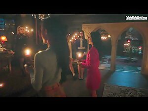 Kiernan Shipka, Madelaine Petsch, Lili Reinhart, Camila Mendes, Vanessa Morgan , Caroline Day in Riverdale 3