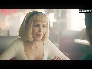 Kiernan Shipka, Madelaine Petsch, Lili Reinhart, Camila Mendes, Vanessa Morgan , Caroline Day in Riverdale 8