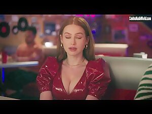 Madelaine Petsch, Lili Reinhart, Camila Mendes , Vanessa Morgan in Riverdale 