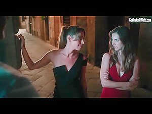 Alison Brie, Aubrey Plaza, Debby Ryan & Tricia Helfer in Spin Me Round [2022] 12