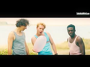 Emma-Katharina Suthe and others in Get Lucky (2019) 17