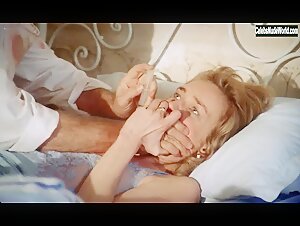 Brigitte Christensen, Olinka Hardiman in Blood Dekirium (1988) 14