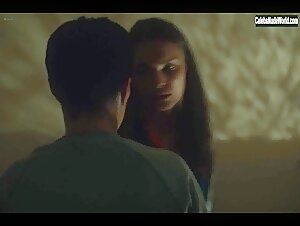Anya Patokina, Polina Fedina in Sasha (2022)  5