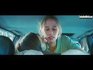 Milena Smit, Olivia Baglivi in Libelulas 19