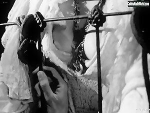 Meredyth Herold, Michele Valley in Singapore Sling (1990) 9