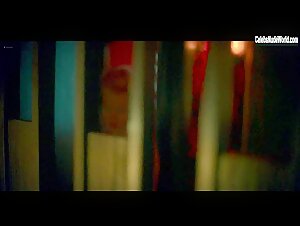 Jessica Chastain Kissing , Bathroom in George and Tammy (2022) 2