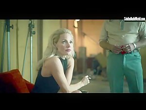 Jessica Chastain Bathroom , Blonde in George and Tammy (2022) 1
