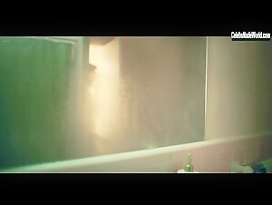 Jessica Chastain Bathroom , Blonde in George and Tammy (2022) 8