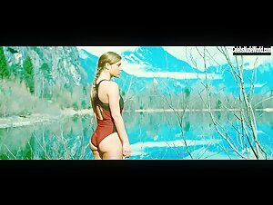 Adele Exarchopoulos, Daphne Patakia, Swala Emati nude, Kissing in Les cinq diables (2022) 4