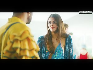 Magdalena Laubisch, Malaya Stern Takeda in Love Addicts (2022) 11