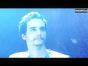 Alice Braga Hot , Sexy Dance In Cidade Baixa (2005) 11