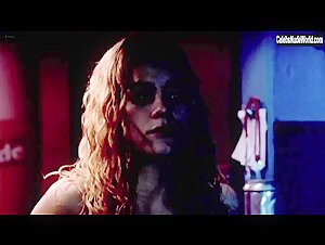 Alice Braga Hot , Sexy Dance In Cidade Baixa (2005) 5