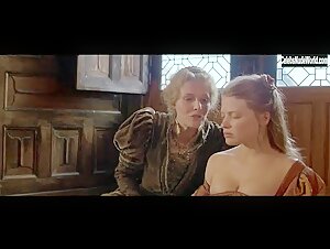 Melanie Thierry Costume , Cleavage in La princesse de Montpensier (2010) 7