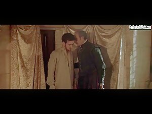 Melanie Thierry Costume , Cleavage in La princesse de Montpensier (2010) 9