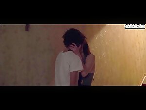 Ximena Lamadrid, Carolina Politi in No Abras La Puerta (2022) 18