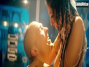 Anna Matysiak in Proceder (2019) 12