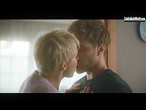 Roma Gasiorowska in Tonight You're Sleeping with Me (2023)  12