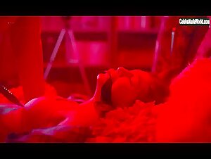 Jasmina Polak, Maja Wolska in Dead End (2022) S1  14