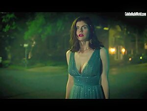 Alexandra Daddario, Annabeth Gish in Anne Rice's Mayfair Witches (2023)  2
