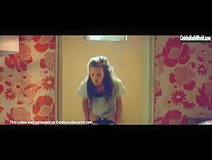 Marine Vacth, Isabelle Adjani in Mascarade (2022) 14