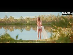 Hanna-Ly Aavik, Grete Klein, Liis Lass in Soo (2022)  1