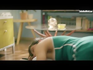 Natalia Solián in Huesera (2022) 3