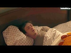 Noemie Merlant in Un año, una noche (2022) 13