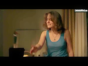 Noemie Merlant in Un año, una noche (2022)