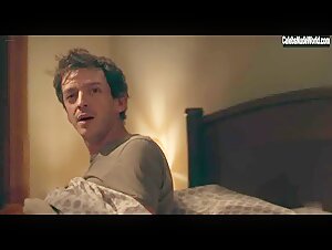 Noemie Merlant in Un año, una noche (2022) 17