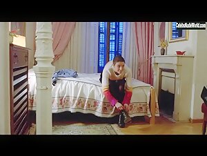 Ingrid Rubio changing , kissing scene in Taxi (1996)  5