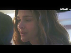 Vittoria Puccini in Una gran voglia di vivere (IT-2022)  11