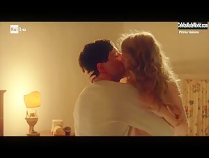 Katsiaryna Shulha (as Caterina Shulha) in Il confine (2018)  13
