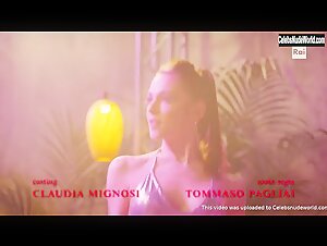 Silvia Mazzieri, Carlotta Antonelli in Vivi e lascia vivere (2020) S1  4