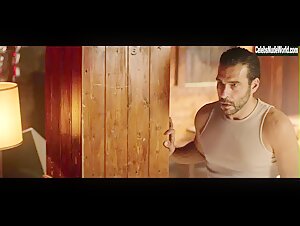 Matilde Gioli, Mariela Garriga in Gli uomini d'oro (2019)  19