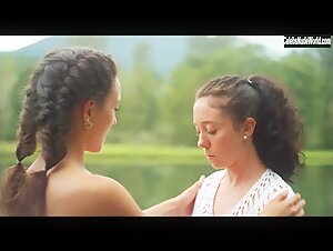 Noemi Bertoldi, Federica Ferro in Un nome scritto nell'acqua (2021)  2