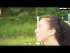 Noemi Bertoldi, Federica Ferro in Un nome scritto nell'acqua (2021)  7