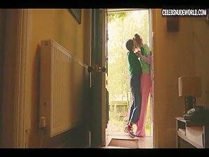 Tanya Reynolds, Patricia Allison Sexy, lesbian scene in Sex Education (2019-) 14