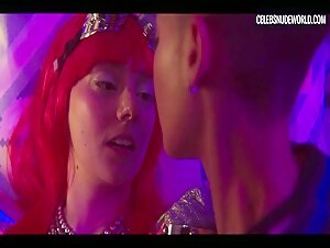 Tanya Reynolds, Patricia Allison Costume , Sensual scene in Sex Education (2019-) 17