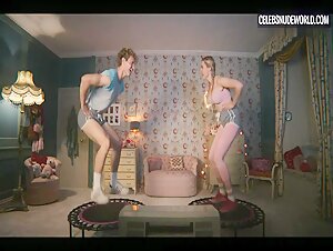 Aimee-Lou Wood, Tanya Reynolds underwear, lesbian scene in Sex Education (2019) 5