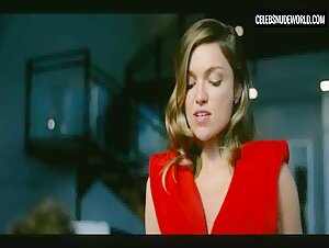 Lili Simmons Nude, butt scene in Power Book IV: Force (2022-) 13