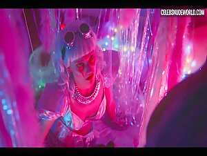 Tanya Reynolds Sex, Sexy scene in Sex Education (2019-) 10