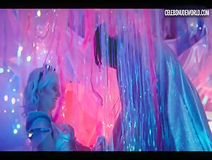 Tanya Reynolds Sex, Sexy scene in Sex Education (2019-) 15