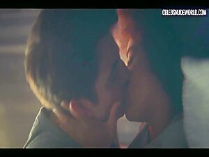 Olive Gray Sexxy,underwear scene in Sex Education (2019-) 1