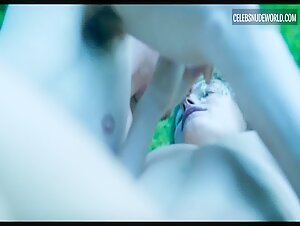 Emma Corrin breasts, butt scene in Lady Chatterley's Lover (2022) 8