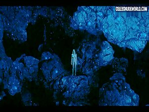 Marta Nieto Nude, bush scene in Feria: The Darkest Light (2022) 4